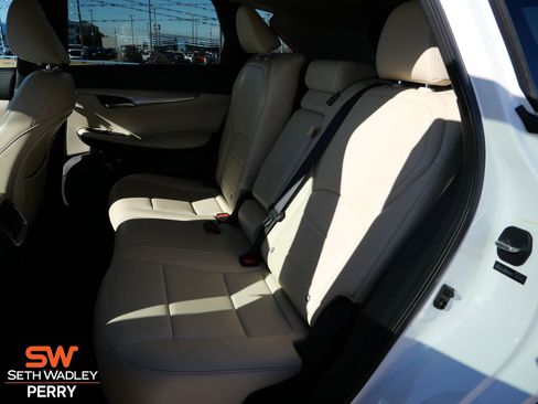 Used 2019 INFINITI QX50 Luxe w/ Navigation Package image 21