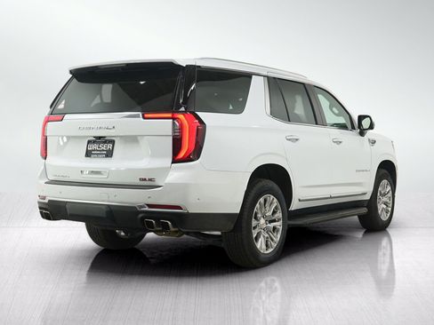 Used 2025 GMC Yukon Denali AWD/4WD image 5