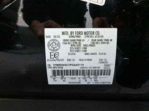 Used 2023 Ford Explorer Platinum w/ Technology Package image 59