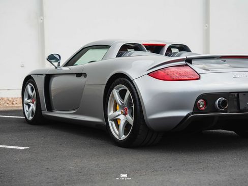 Used 2004 Porsche Carrera GT RWD image 20