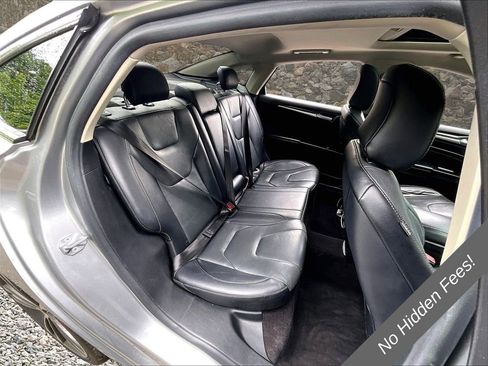 Used 2020 Ford Fusion Titanium AWD/4WD image 25