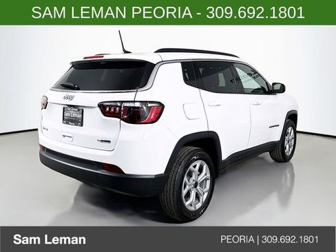 New 2026 Jeep Compass Latitude image 7