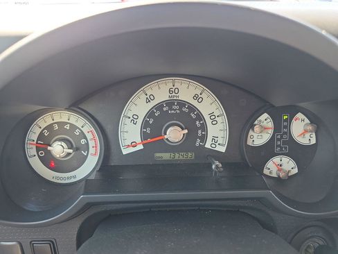 Used 2014 Toyota FJ Cruiser 4WD image 11