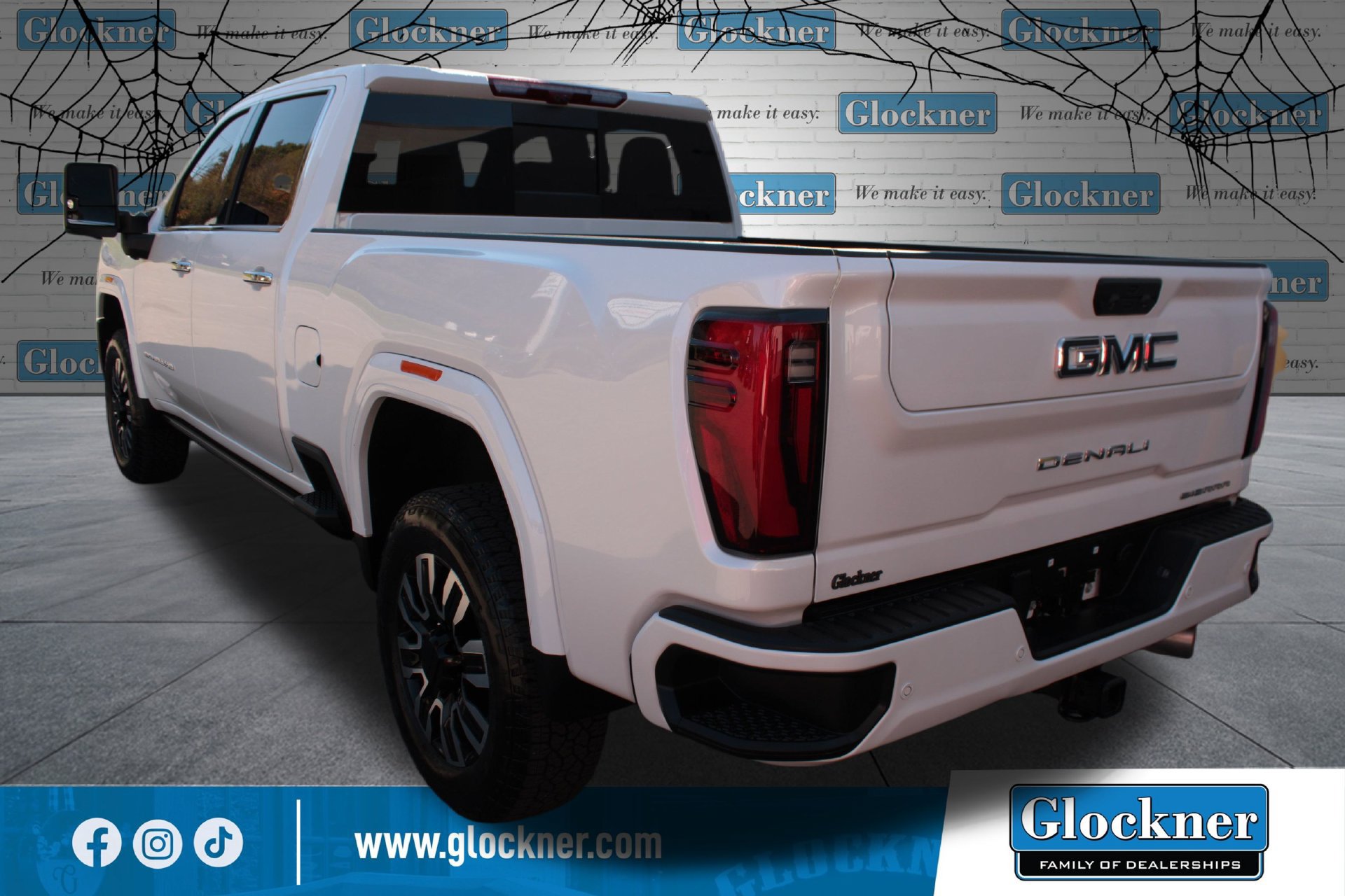 Used 2024 GMC Sierra 2500 Denali Ultimate w/ Max Trailering Package AWD/4WD image 8