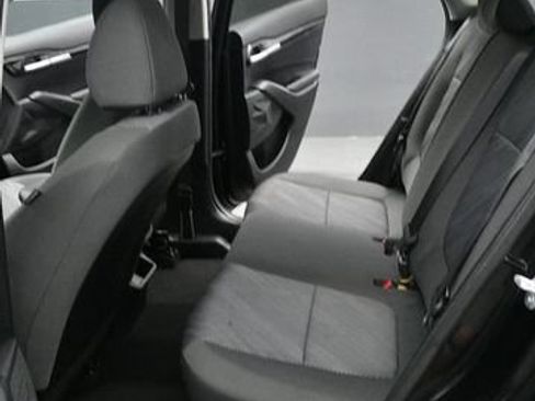 Used 2024 Kia Seltos LX AWD/4WD image 11