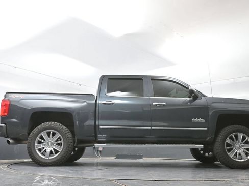 Used 2017 Chevrolet Silverado 1500 High Country AWD/4WD image 24