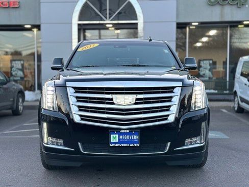 Used 2017 Cadillac Escalade Platinum image 8