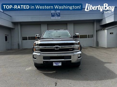 Used 2016 Chevrolet Silverado 2500 LTZ w/ LTZ Plus Package image 3