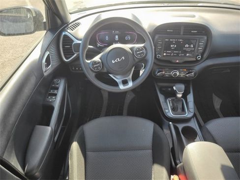 Used 2024 Kia Soul LX w/ Option Group 015 image 12