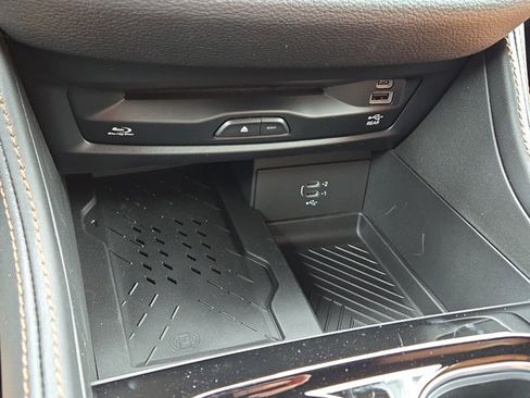 New 2026 Chrysler Pacifica Pinnacle image 31