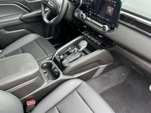 New 2025 GMC Canyon Elevation w/ Convenience Package image 13