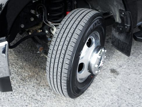 Used 2017 Ford F350 Lariat w/ Lariat Value Package image 46