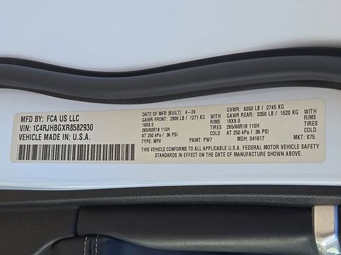 Used 2024 Jeep Grand Cherokee Limited image 28