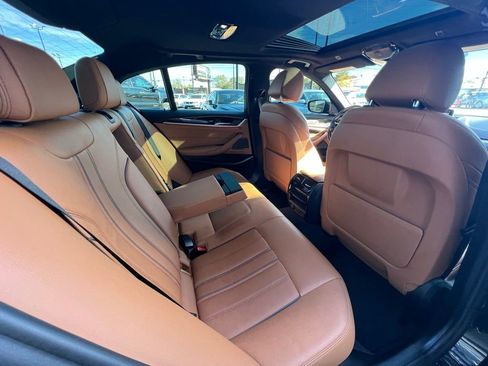 Used 2021 BMW 530i image 19