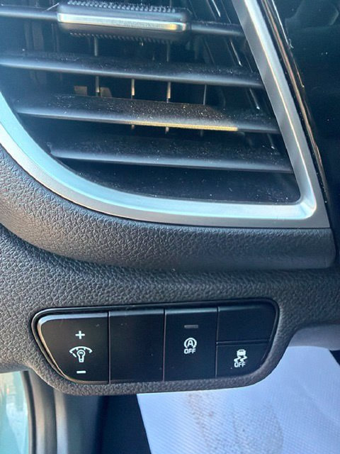 Used 2024 Kia Seltos S AWD/4WD image 16
