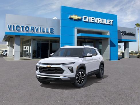 New 2026 Chevrolet TrailBlazer LT w/ LT Cold Weather Package FWD image 8