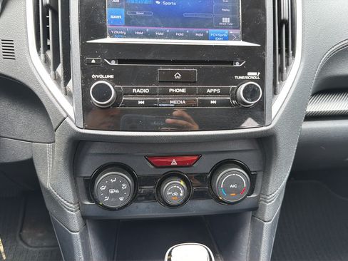 Used 2019 Subaru Crosstrek 2.0i Premium AWD/4WD image 18