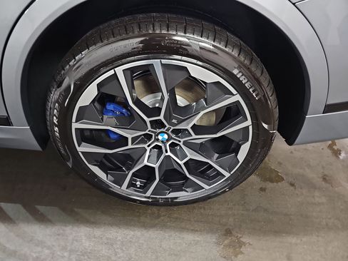 New 2026 BMW X7 M60i image 36