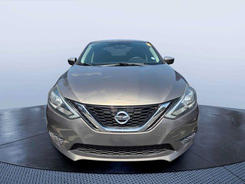 Used 2016 Nissan Sentra SV FWD image 2
