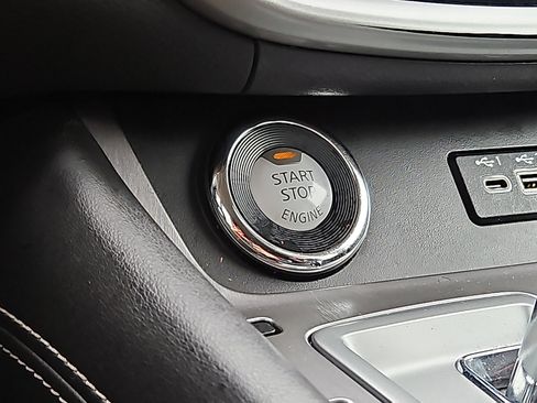 Certified 2021 Nissan Murano S image 21
