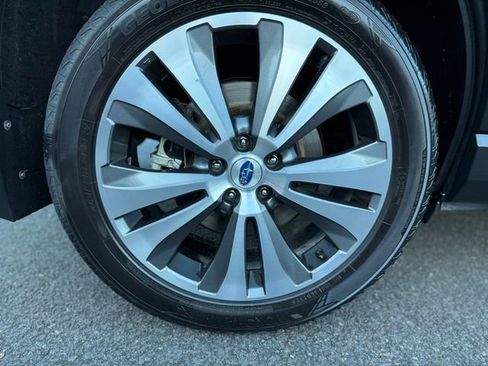 Used 2019 Subaru Ascent Touring image 11