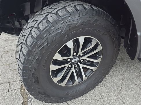 Used 2020 Ford F150 Raptor AWD/4WD image 12