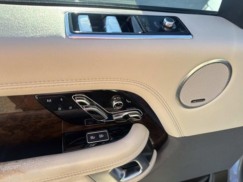 Used 2022 Land Rover Range Rover Westminster Edition image 20