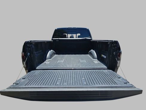 Used 2020 Ford F150 XLT w/ Equipment Group 302A Luxury AWD/4WD image 13