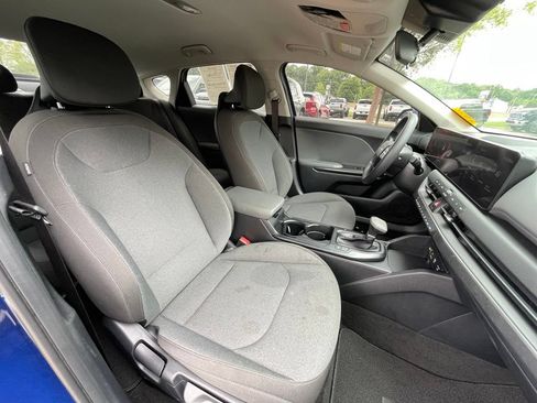 Used 2025 Kia K4 FWD image 30