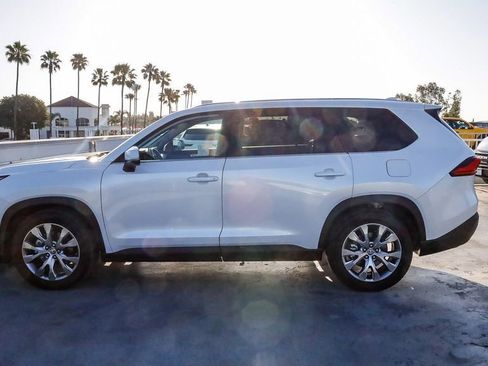 Used 2024 Toyota Grand Highlander FWD image 14