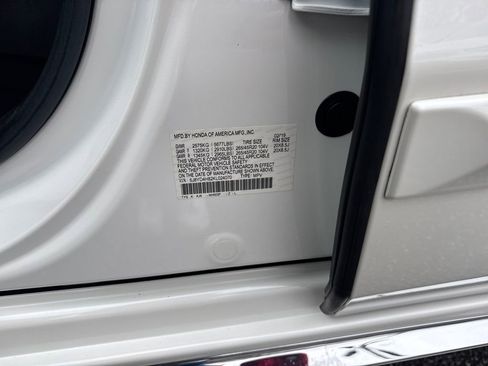 Used 2019 Acura MDX SH-AWD w/ Advance Package image 36