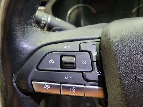 Used 2021 Cadillac XT4 Luxury w/ Driver Awareness Package image 30