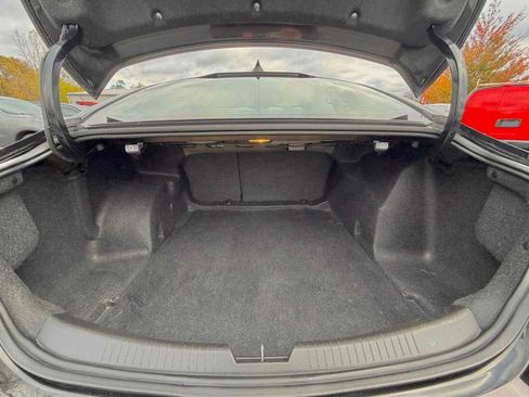 Used 2018 Chevrolet Malibu LS image 30