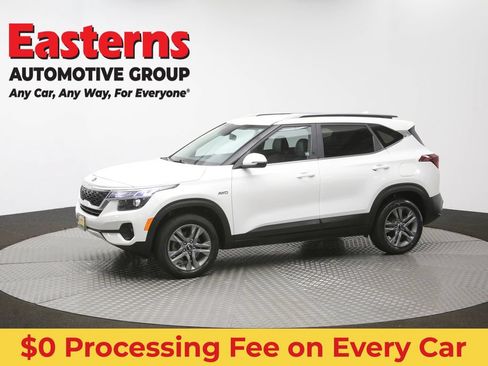 Used 2021 Kia Seltos S AWD/4WD image 56