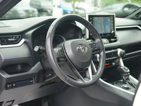 Used 2019 Toyota RAV4 XSE AWD/4WD image 11
