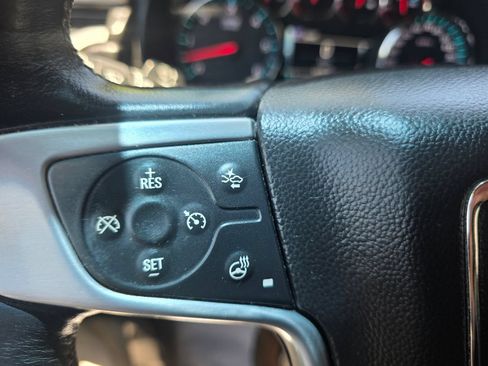 Used 2018 GMC Yukon XL SLT AWD/4WD image 34