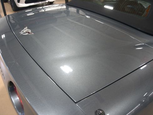 Used 2003 Chevrolet Corvette Convertible w/ Preferred Equipment Group1 image 25