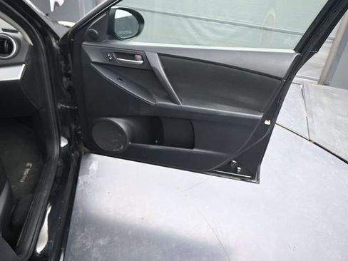Used 2012 MAZDA MAZDA3 i Touring image 11
