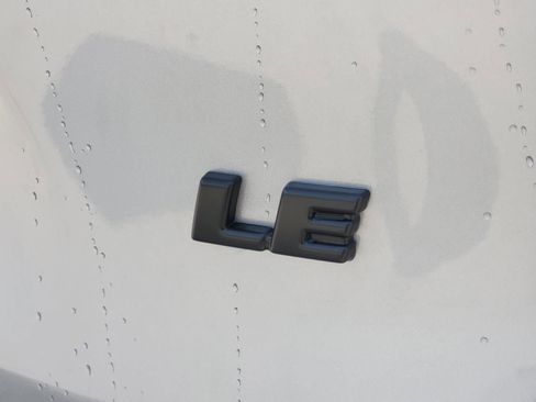 Used 2025 Toyota RAV4 LE FWD image 5