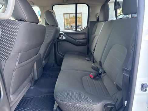 Used 2019 Nissan Frontier PRO-4X image 24