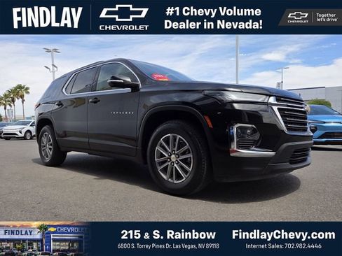 Certified 2023 Chevrolet Traverse LT FWD image 1