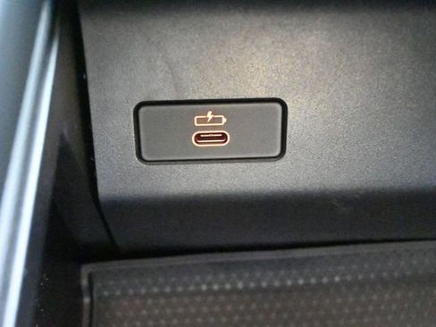 New 2026 BMW X5 sDrive40i w/ Executive Package image 4