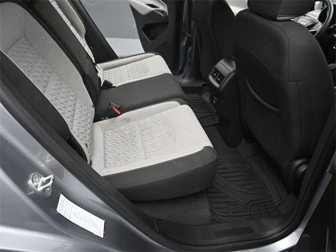 Used 2023 Chevrolet Equinox LT image 14