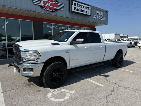 Used 2022 RAM 2500 Big Horn AWD/4WD image 1