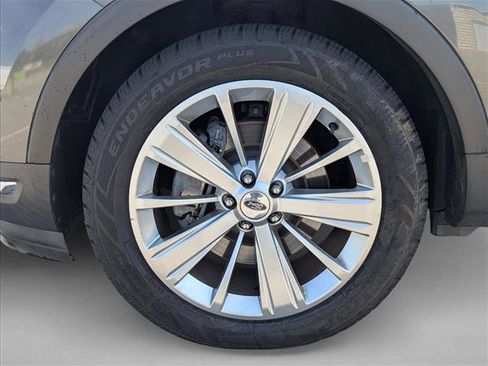 Used 2019 Ford Explorer Limited w/ Class III Trailer Tow Package FWD image 8