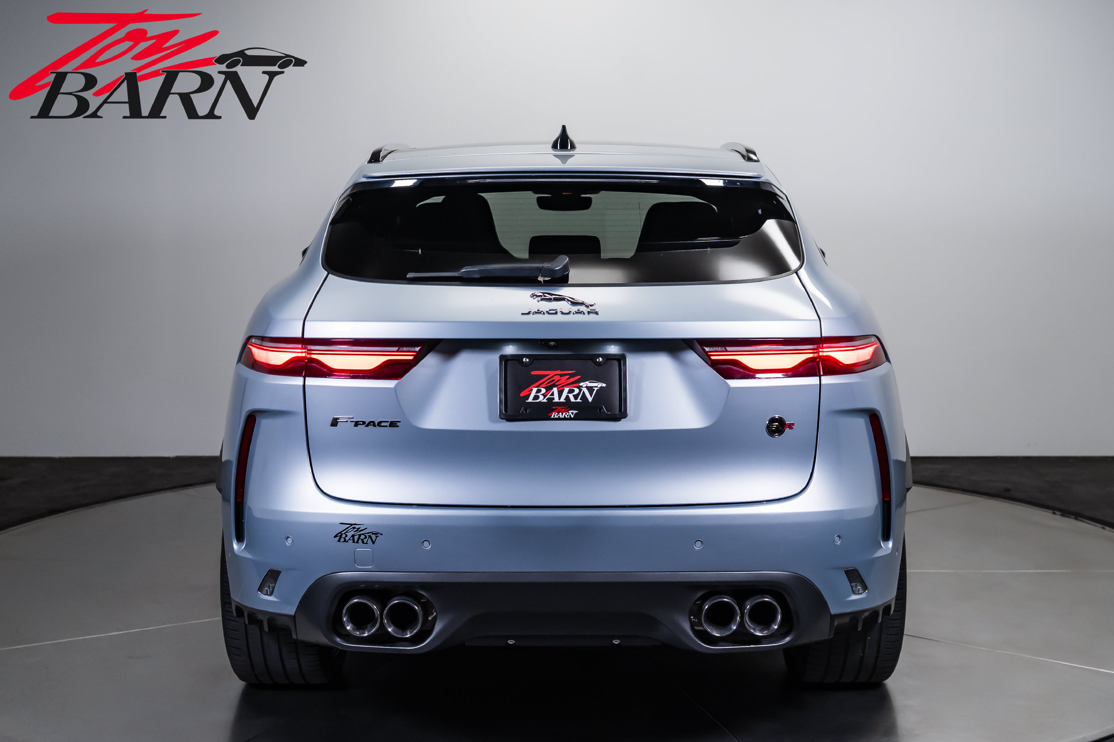 Used 2021 Jaguar F-PACE SVR AWD/4WD image 4