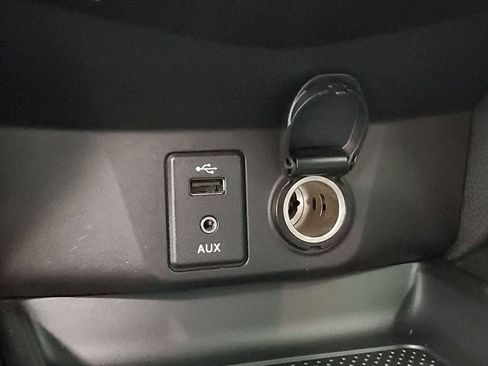 Used 2015 Nissan Rogue SL FWD image 8