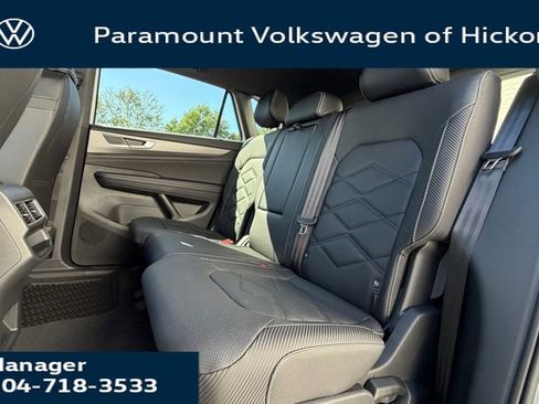 New 2026 Volkswagen Atlas Cross Sport SE AWD/4WD image 14