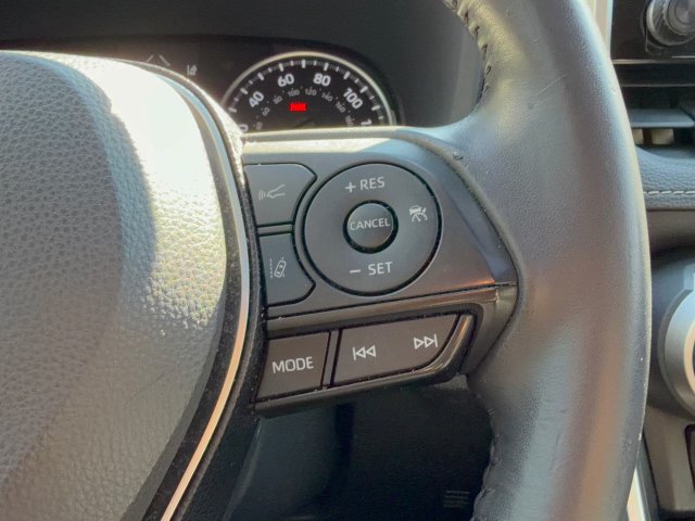 Used 2019 Toyota RAV4 XLE Premium w/ Advanced Technology Package FWD image 18