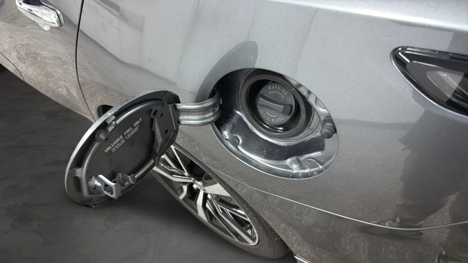 Used 2021 Nissan Maxima 3.5 SV w/ Floor Mat Group FWD image 30